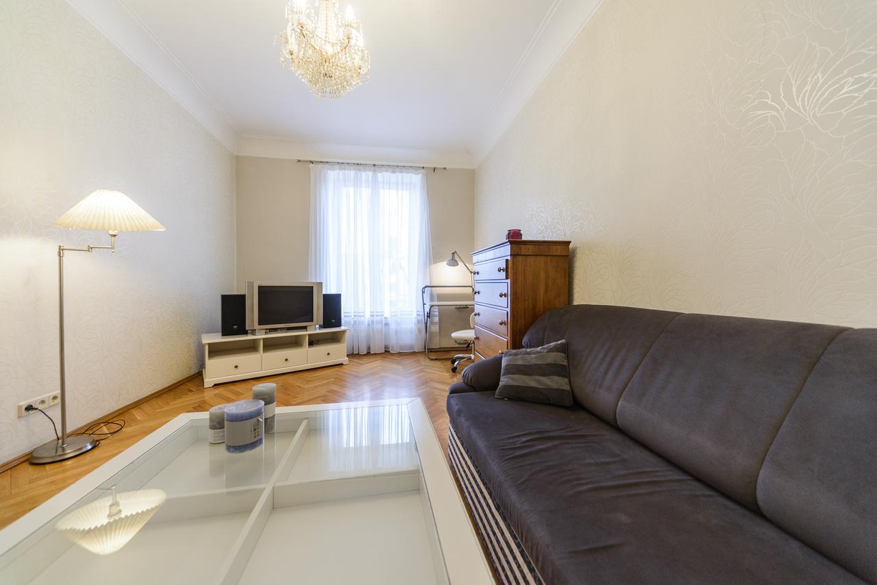 Apartment Near Olympic Stadium Kiev Bagian luar foto